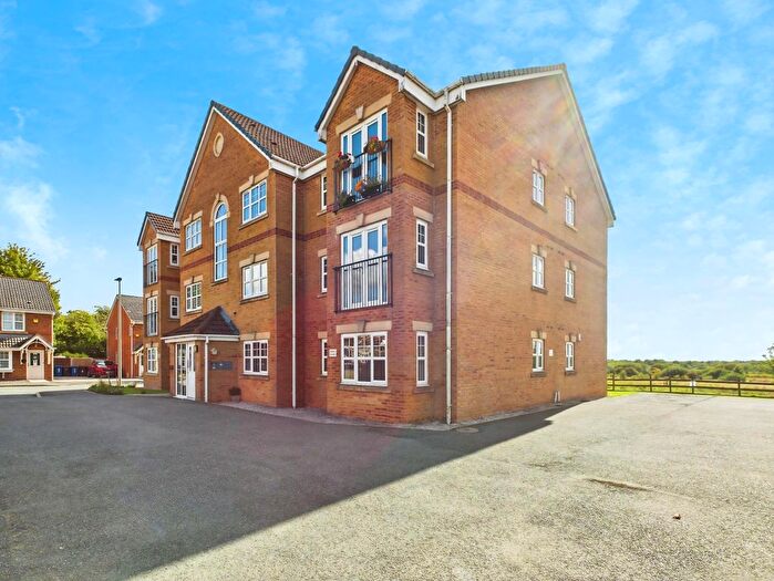 2 Bedroom Flat To Rent In Longacre, Hindley Green, WN2