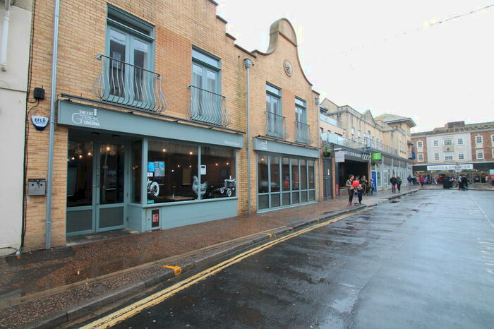 2 Bedroom Flat To Rent In Field Row, BN11