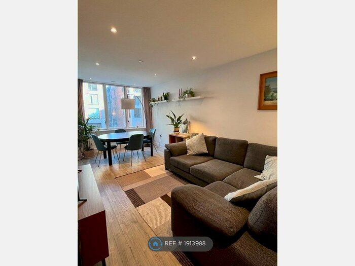 2 Bedroom Flat To Rent In Whitemantle Court, London, E3