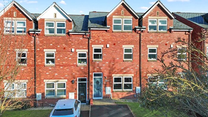 3 Bedroom Town House To Rent In Egerton Mews, Stockton Heath, WA4