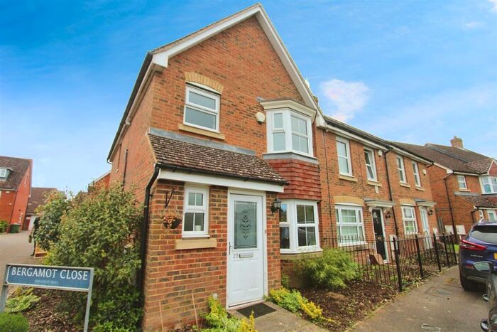 3 Bedroom Property To Rent In Bluebell Drive, Sittingbourne, ME10