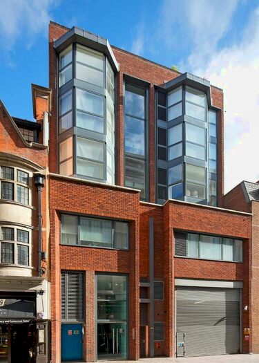 1 Bedroom Flat To Rent In Young Street, London, W8