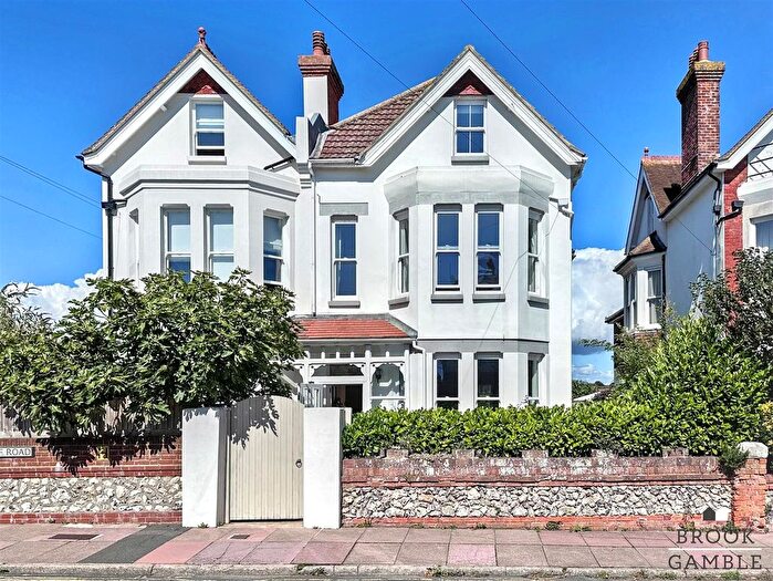 5 Bedroom Semi-Detached House For Sale In Cliff Road, Eastbourne, BN20