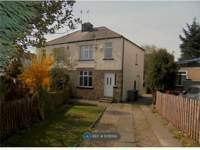 3 Bedroom Semi-Detached House To Rent In Priesthorpe Avenue, Leeds, LS28