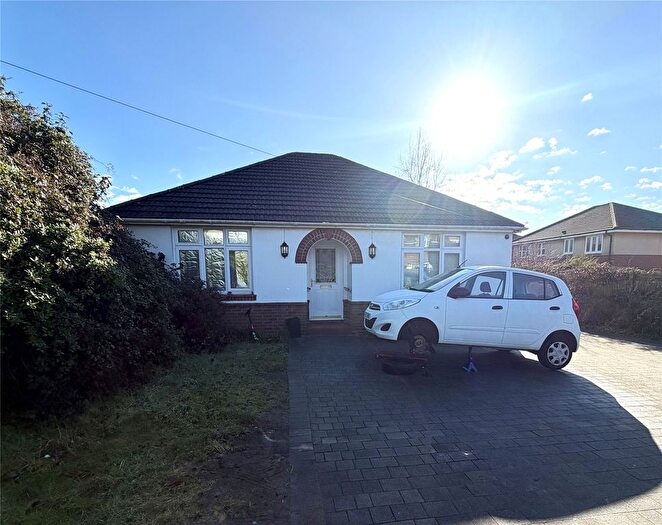 2 Bedroom Bungalow For Sale In Orpen Road, Southampton, Hampshire, SO19
