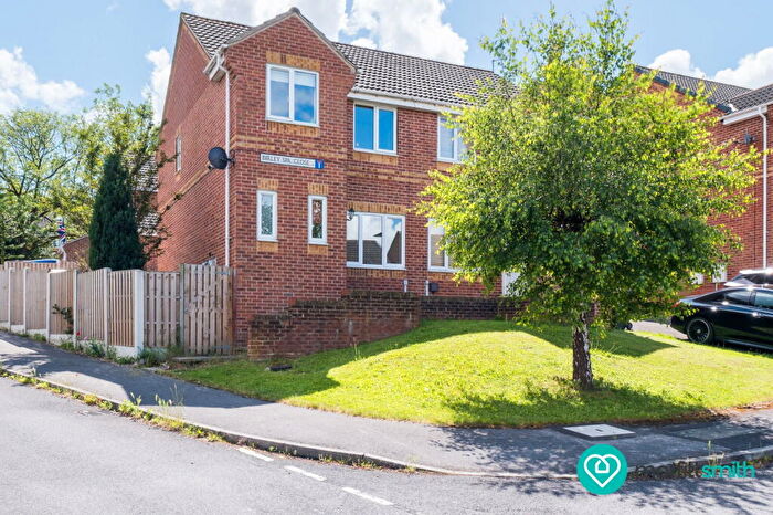 3 Bedroom Semi Detached House For Sale In Birley Spa Close, Sheffield, S12