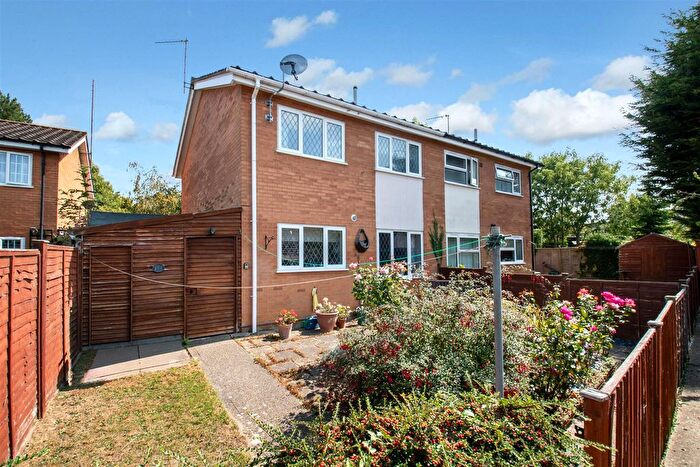 3 Bedroom Property For Sale In Cobb Hall Road, Newton Longville, MK17