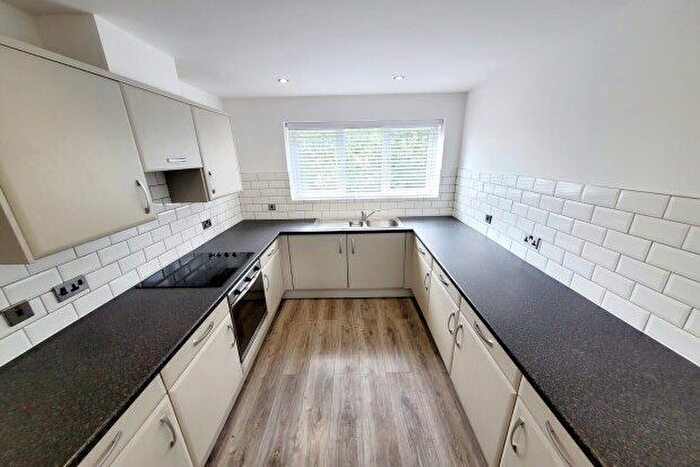 2 Bedroom Flat To Rent In Morston Close, Manchester, M28