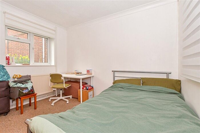 2 Bedroom End Terrace House For Sale In Goudhurst Close, Canterbury, Kent, CT2