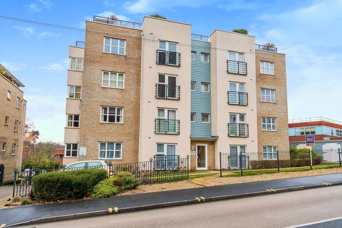 2 Bedroom Flat To Rent In Coxford Road, Southampton, SO16