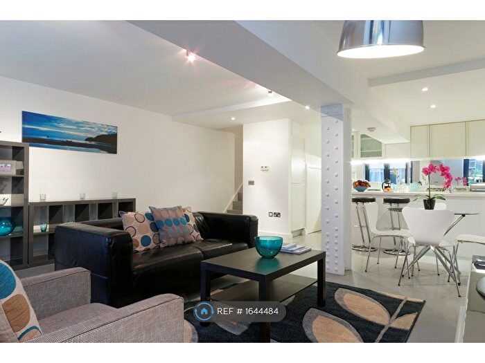 2 Bedroom Flat To Rent In The Jam Factory, London, SE1