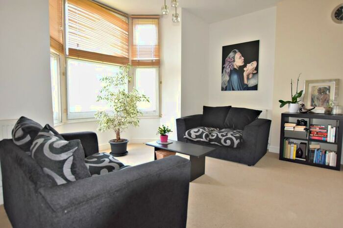 2 Bedroom Flat To Rent In Mansfield Road, Nottingham, NG5