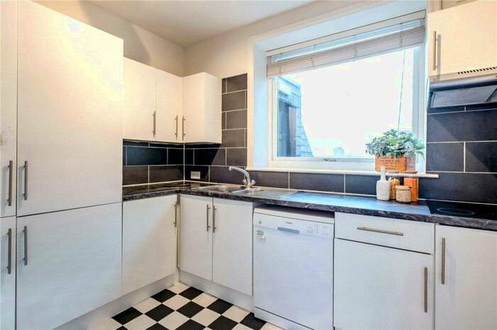 4 Bedroom Penthouse To Rent In Strathmore Court, Park Road, St John's Wood, London, NW8