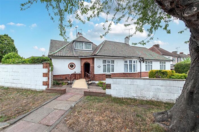 4 Bedroom Bungalow For Sale In Old Road East, Gravesend, Kent, DA12
