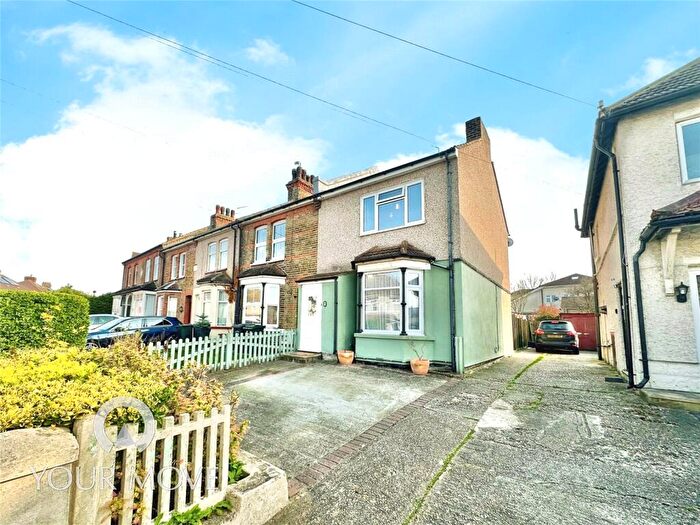 3 Bedroom End Of Terrace House To Rent In Hedge Place Road, Greenhithe, Kent, DA9