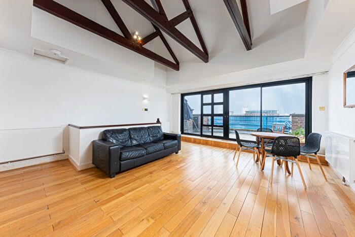 2 Bedroom Flat To Rent In St. Katharines Way, London, E1W