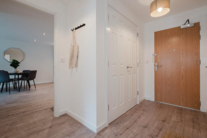 2 Bedroom Apartment To Rent In Brick Kiln Road, Manchester, M12