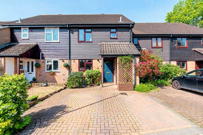 3 Bedroom Terraced House To Rent In Ditchfield Lane, Finchampstead, RG40