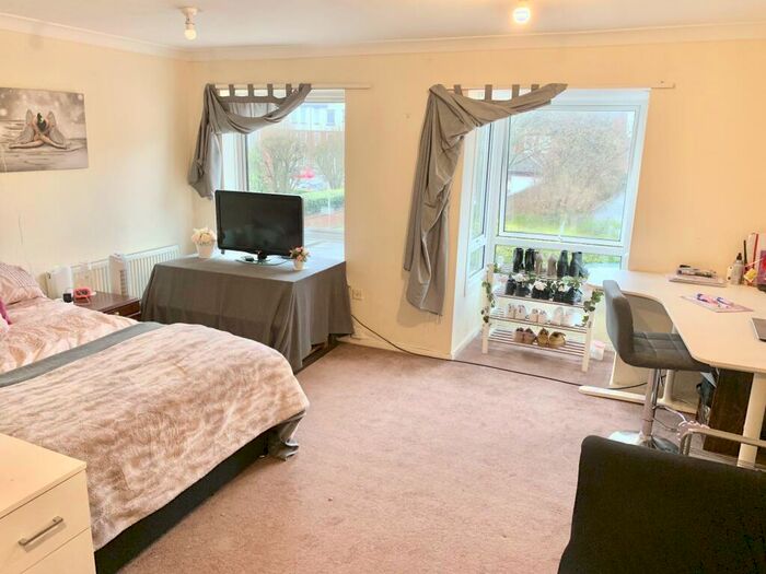 4 Bedroom House To Rent In Belmont Street, Southsea *Video Tour Available*, PO5