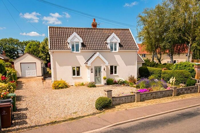 3 Bedroom Detached House For Sale In The Street, North Lopham, Diss, IP22