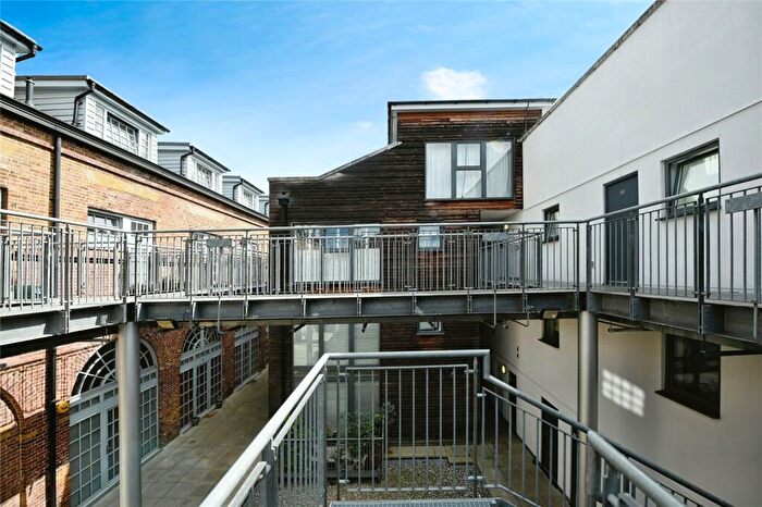 1 Bedroom Flat For Sale In North Block, Romford, Essex, RM2