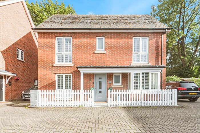 3 Bedroom Detached House For Sale In Maida's Way, Aldermaston, Reading, Berkshire, RG7