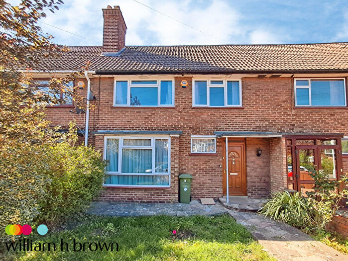 3 Bedroom House To Rent In Barking, IG11