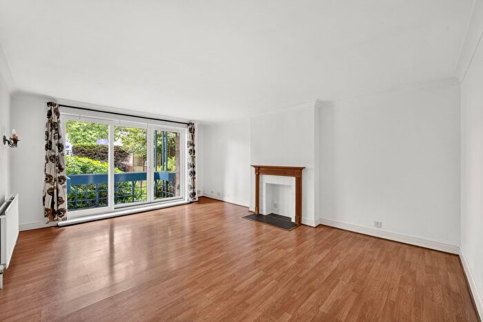 1 Bedroom Flat To Rent In Putney Hill, Putney, SW15