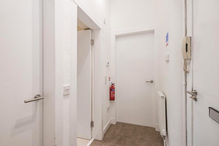 1 Bedroom Flat To Rent In Gorgie Road, Edinburgh, EH11