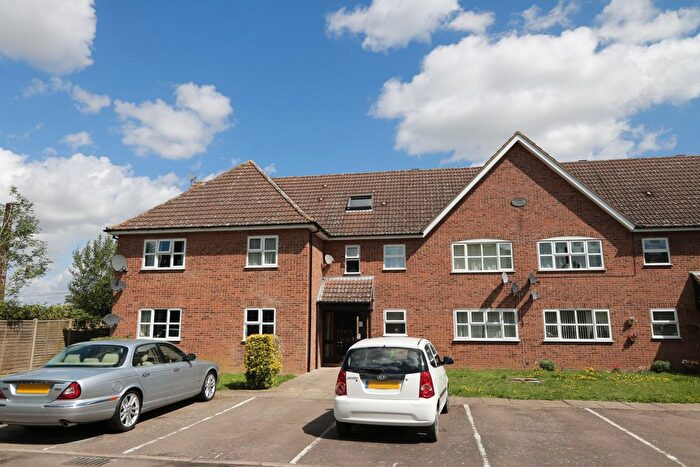 1 Bedroom Studio For Sale In Russet Close, Stewartby, Bedford, MK43