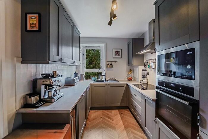 2 Bedroom Flat For Sale In Girvan Street, Riddrie, G33