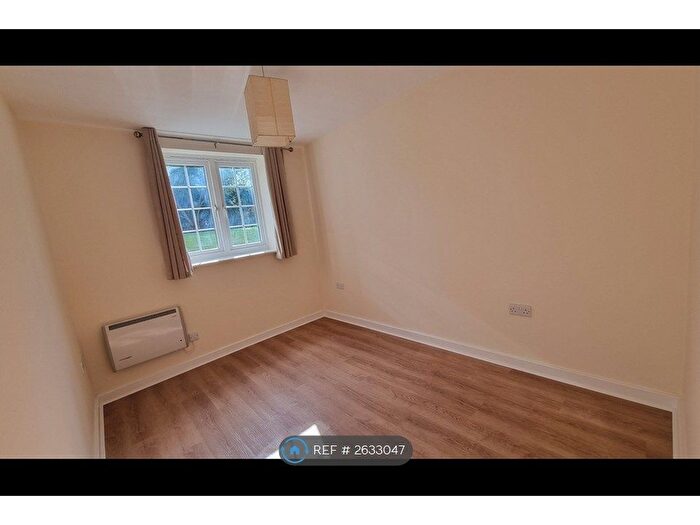2 Bedroom Flat To Rent In Albert Road, Morley, LS27
