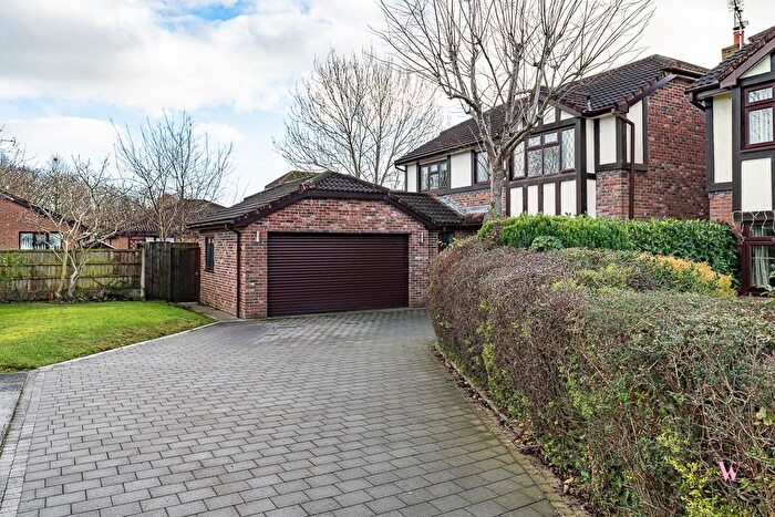 4 Bedroom Detached House For Sale In Redshank Avenue, Winsford, CW7