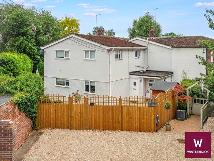 3 Bedroom Semi-Detached House To Rent In Thame Road, Warborough, OX10