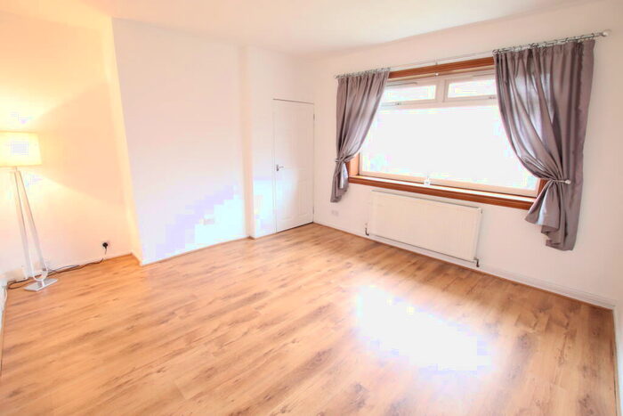 2 Bedroom Flat To Rent In Skirsa Street, Cadder, G23