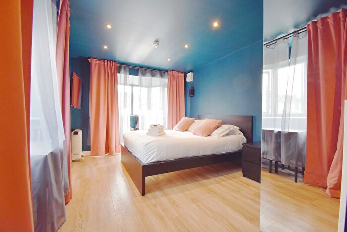 1 Bedroom Flat To Rent In Sky City Apartments, Coventry, CV6