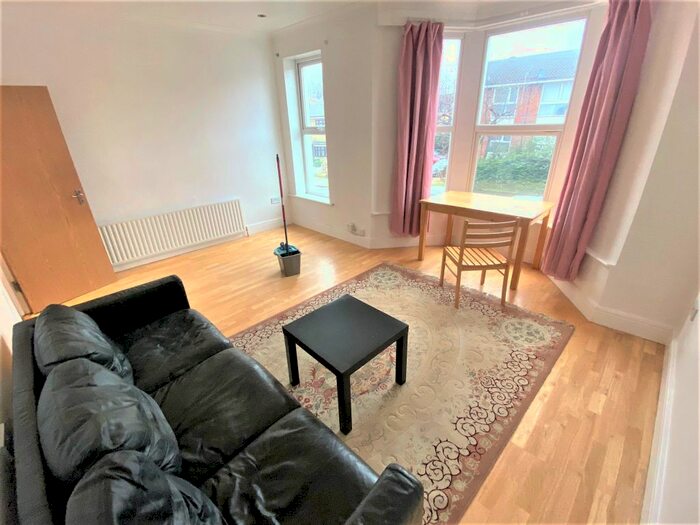 4 Bedroom Terraced House To Rent In Carnavon Rd, London, Stratford E15