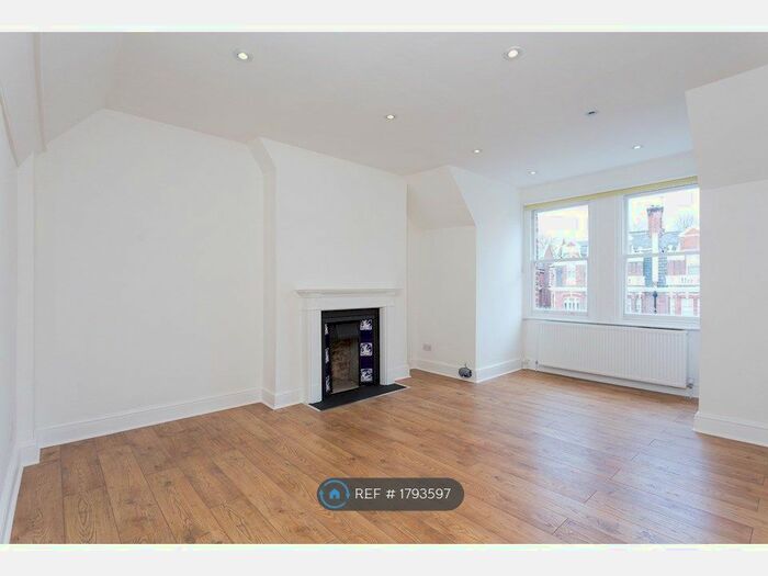 3 Bedroom Flat To Rent In Anson Road, London, N7
