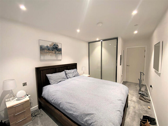 1 Bedroom Apartment To Rent In Luxe Tower, London, E1