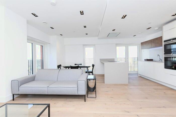 2 Bedroom Flat To Rent In Exchange Gardens, Lambeth, SW8