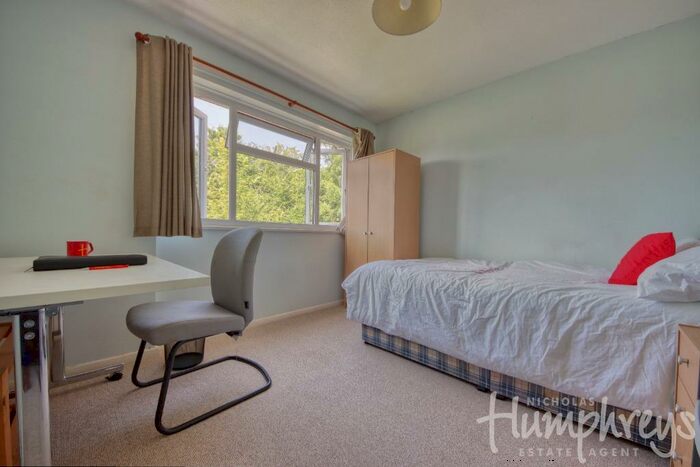 4 Bedroom Flat To Rent In Downs Road, Canterbury, CT2