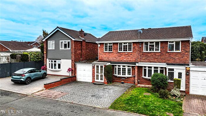 3 Bedroom Semi-Detached House For Sale In Correen, Wilnecote, Tamworth, Staffordshire, B77