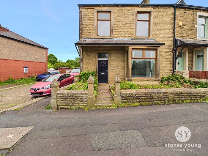 4 Bedroom End Terrace House For Sale In Blackburn Road, Great Harwood, BB6