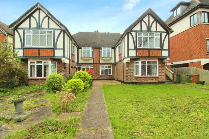 2 Bedroom Flat To Rent In Grove Road, Sutton, Surrey, SM1