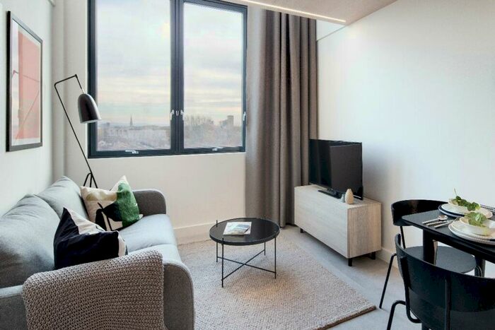 1 Bedroom Apartment To Rent In Sky Gardens, Castlefield, M15