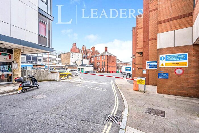 2 Bedroom Flat To Rent In Above Bar Street, Southampton, Hampshire, SO14