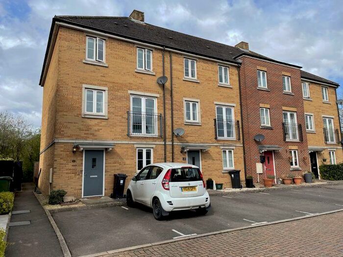 4 Bedroom Terraced House To Rent In Bridge Farm Walk, Bristol, BS16