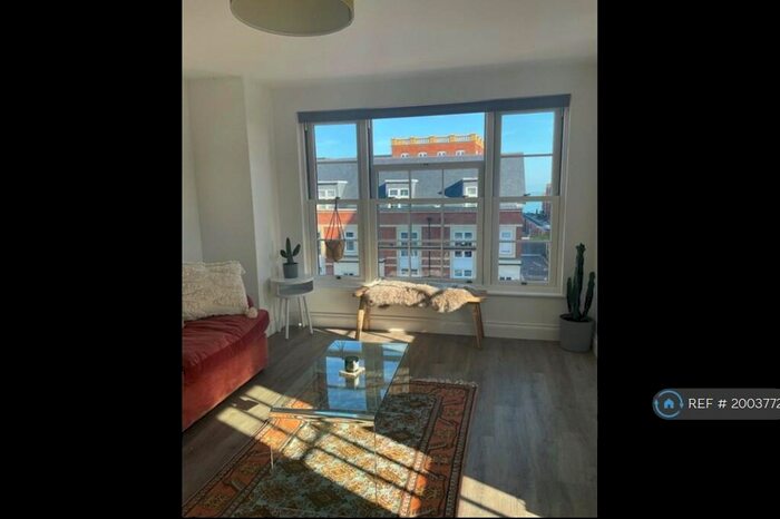 1 Bedroom Flat To Rent In Canterbury Road, Margate, CT9