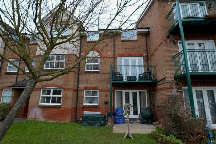 2 Bedroom Flat To Rent In Millstream Lodge, Uxbridge Road, Rickmansworth WD3