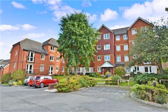 1 Bedroom Flat To Rent In Florence Court, Aylesbury, HP19